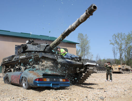 crush-car-with-tank
